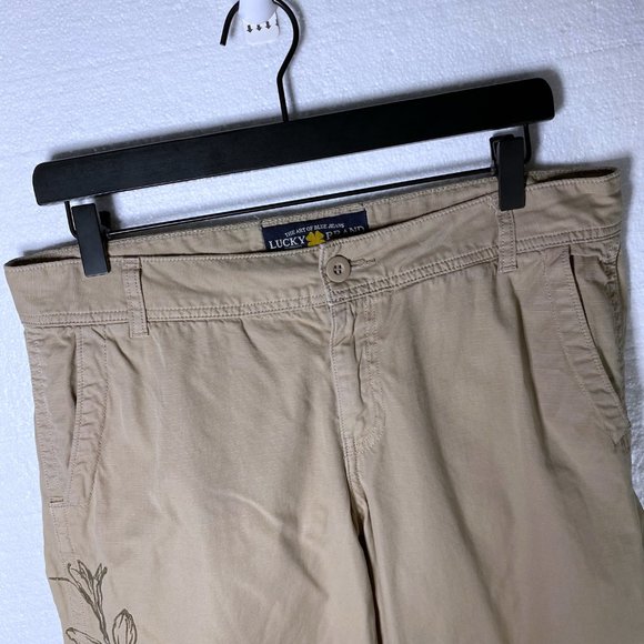 Lucky Brand Women's Size 10 / 30 Khaki Embroidered Floral Khaki Pants Cropped - Picture 4 of 11